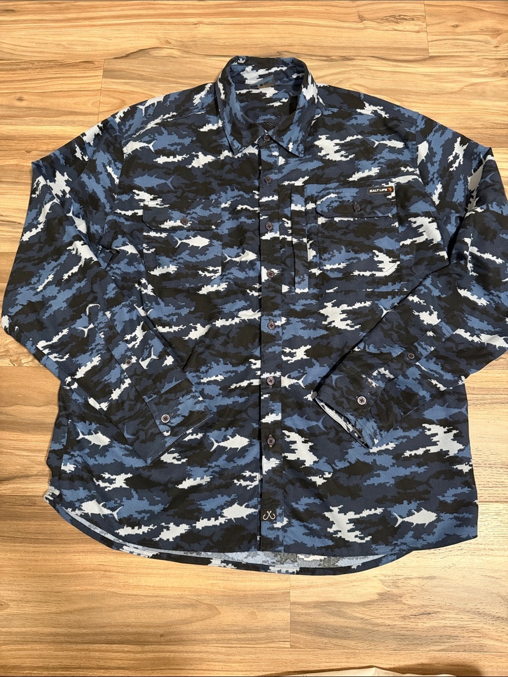 SALT LIFE SLX Performance Blue Black Camo Button Down L/S Shirt Sz. XL
